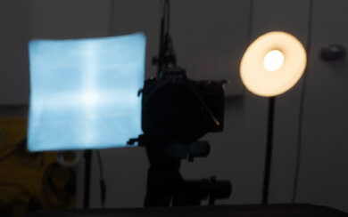 MSI Prestige 14 Evo (2023) Reflections Photo Off