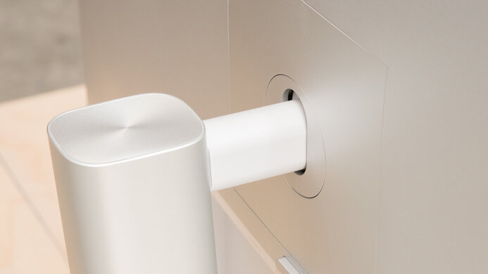 Dell U3223QE Ergonomics Picture