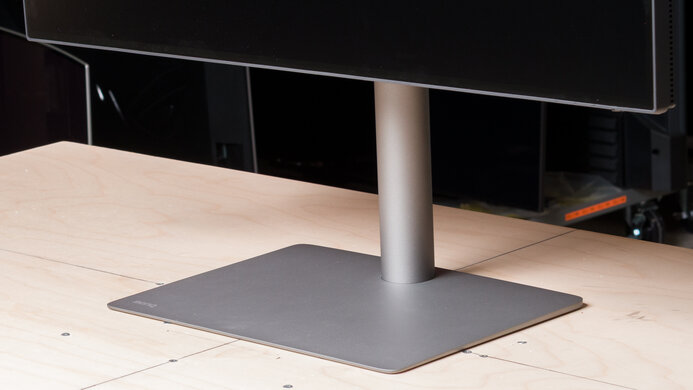 BenQ PD3225U Stand Picture