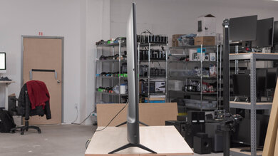 LG UN6970 Thickness Picture