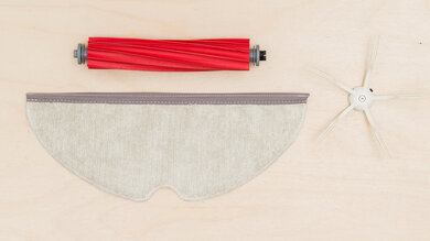 Roborock Q7 Max+ Brushroll And Tools Photo