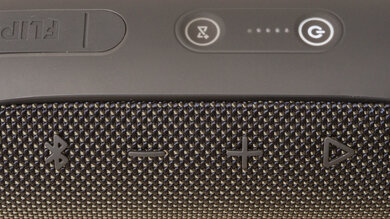 JBL Flip 4 Controls Photo