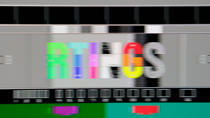 Samsung Odyssey Neo G8 S32BG85 Pursuit Photo 120Hz