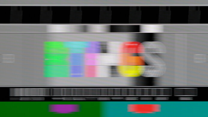 LG C4 42 OLED Pursuit Photo 60Hz