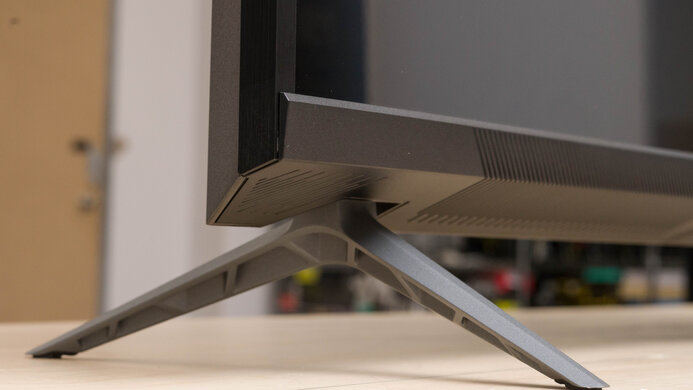 Gigabyte AORUS FV43U Build Quality Picture