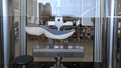 Saucony Endorphin Elite Forefoot Bending Resistance Picture