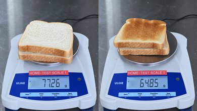 Smeg 4-Slice TSF02 Moisture Retention Photo