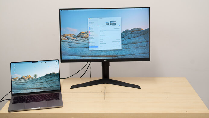 LG 27GL650F-B Display Picture