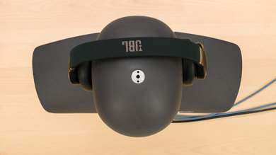 JBL Live 650 BTNC Top Picture