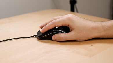 GLORIOUS Model O- Fingertip Grip Picture