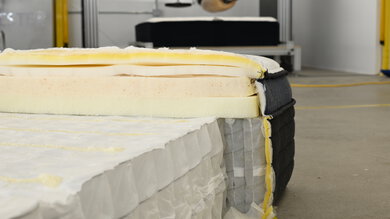 Helix Midnight Luxe 2024 Edge Support Picture