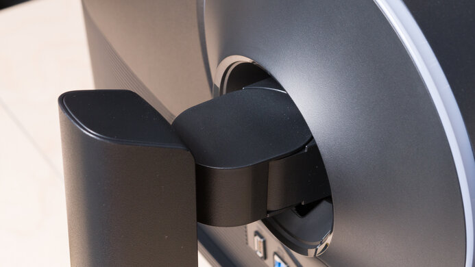 Samsung Odyssey G70D S32DG70 Ergonomics Picture