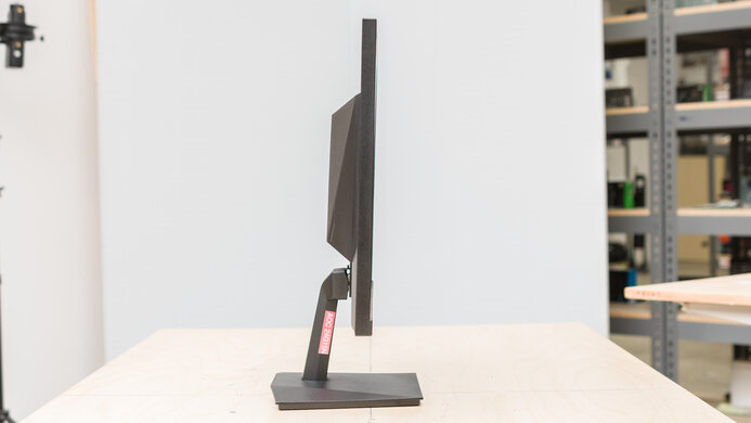 AOC 24G15N Thickness Picture