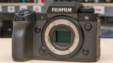 Fujifilm X-H2S vs Fujifilm X-H2 Side-by-Side Camera Comparison - RTINGS.com