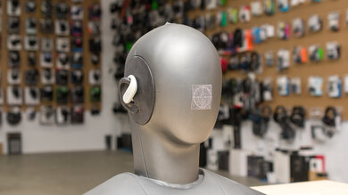 JBL Endurance Peak 3 True Wireless Design Picture 2