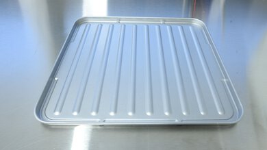 Hamilton Beach Sure-Crisp 31196FG Cleaned Tray Picture