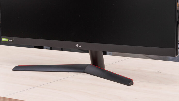 LG 32GN50T-B Stand Picture