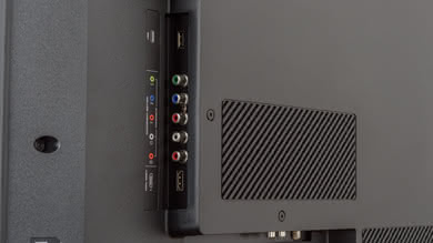 Vizio E Series 2018 Side Inputs Picture