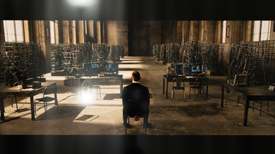 Samsung J5500 Reflections Picture