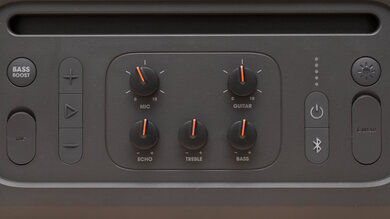 JBL PartyBox On-The-Go Controls Photo
