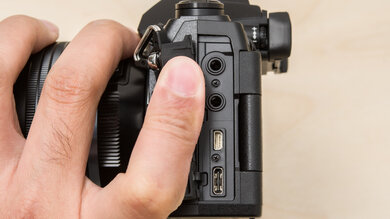 Olympus OM-D E-M1 Mark III Input Picture