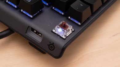 SteelSeries Apex 7 TKL Build Quality Close Up