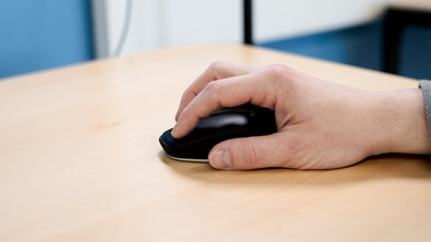 Logitech M535 Claw Grip Picture