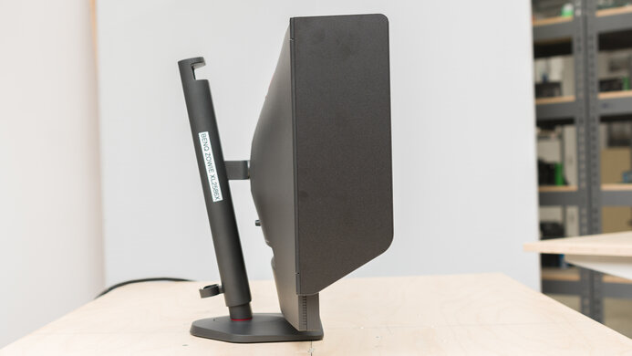 BenQ ZOWIE XL2586X Thickness Picture