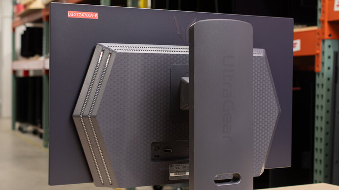 LG 27GX700A-B Build Quality Picture