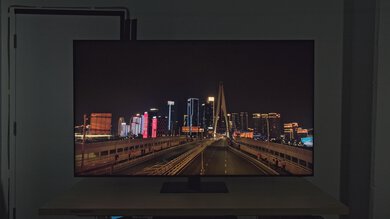 Samsung QN95D HDR Cityscape Photo