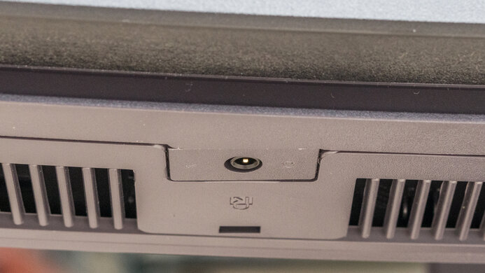 LG 49GR85DC-B Inputs 2