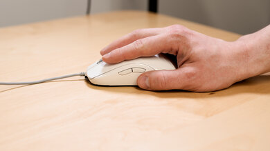 BenQ ZOWIE FK1-B Fingertip Grip Picture