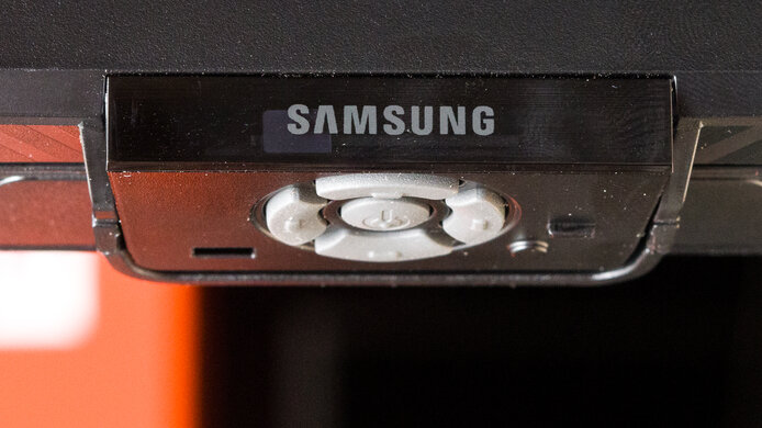 Samsung Odyssey G50D S27DG50 Controls Picture