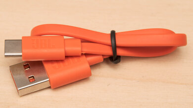 JBL Endurance Peak II True Wireless Cable Picture