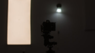 LG UltraFine 4k Bright room off picture