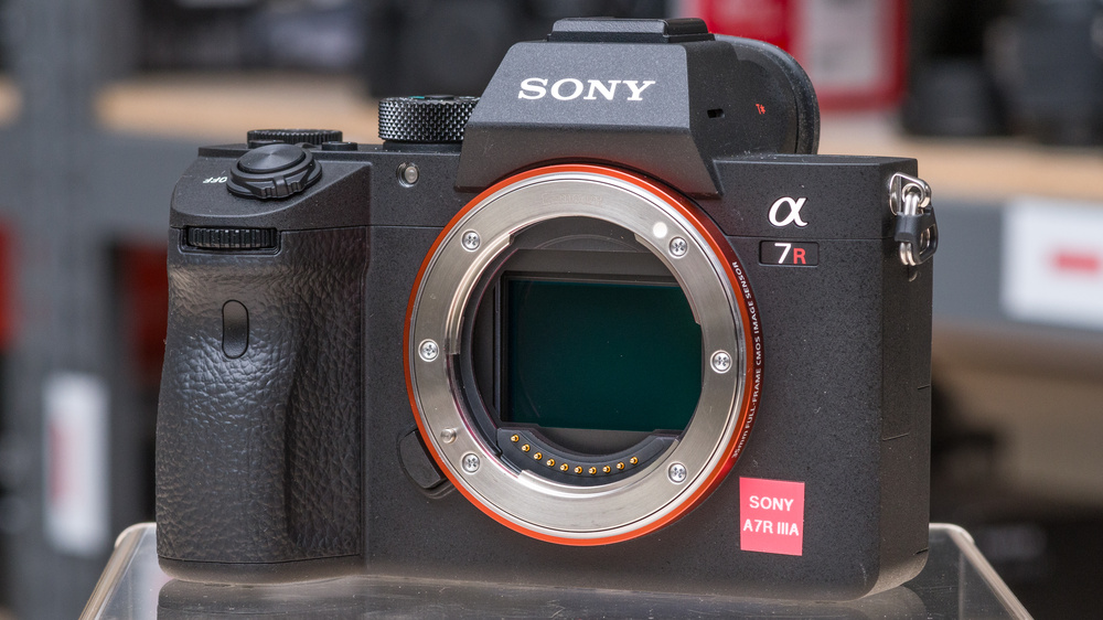 Sony α7R IIIa Review - RTINGS.com