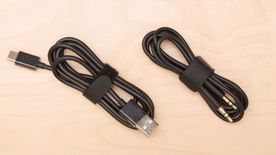 Bowers & Wilkins PX7 Wireless Cable Picture