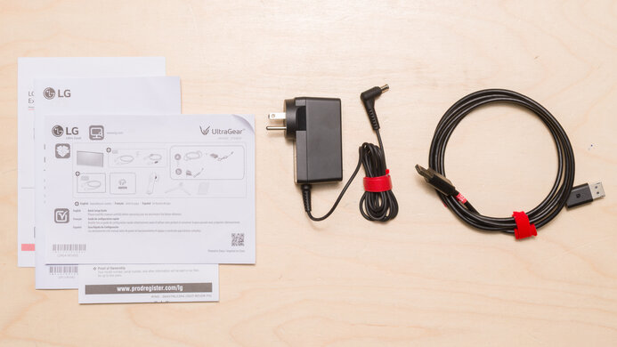 LG 24GS65F-B In The Box Picture