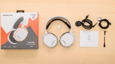 SteelSeries Arctis 5 2019 Edition In The Box Picture