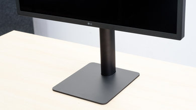 LG UltraFine 4k Stand picture