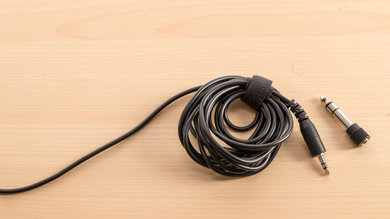 Tascam TH-02 Cable Picture