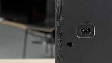 LG SL10YG Physical inputs subwoofer photo 1