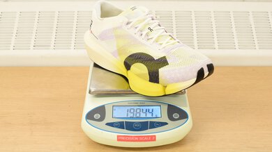 On Cloudboom Strike 2 Right Shoe Weight Photo