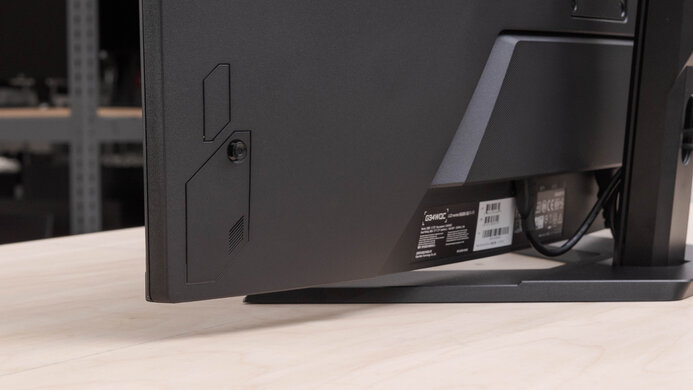 Gigabyte G34WQC Controls Picture