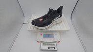 HOKA Clifton 11 Dry Weight Photo