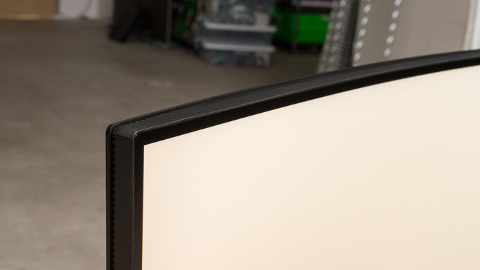 Dell S2721DGF vs Dell S2722DGM Side-by 