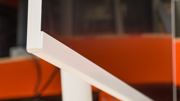 Samsung Smart Monitor M7/M70C S32CM70 Build Quality Picture