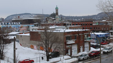 Canon EOS Rebel T100/4000D Sample Gallery - Church