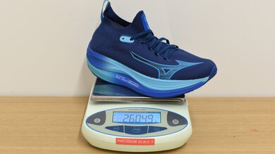 Mizuno Neo Vista Right Shoe Weight Photo
