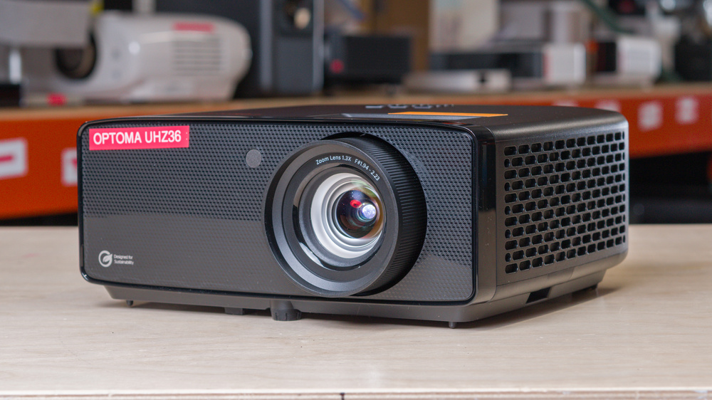 Optoma UHZ36